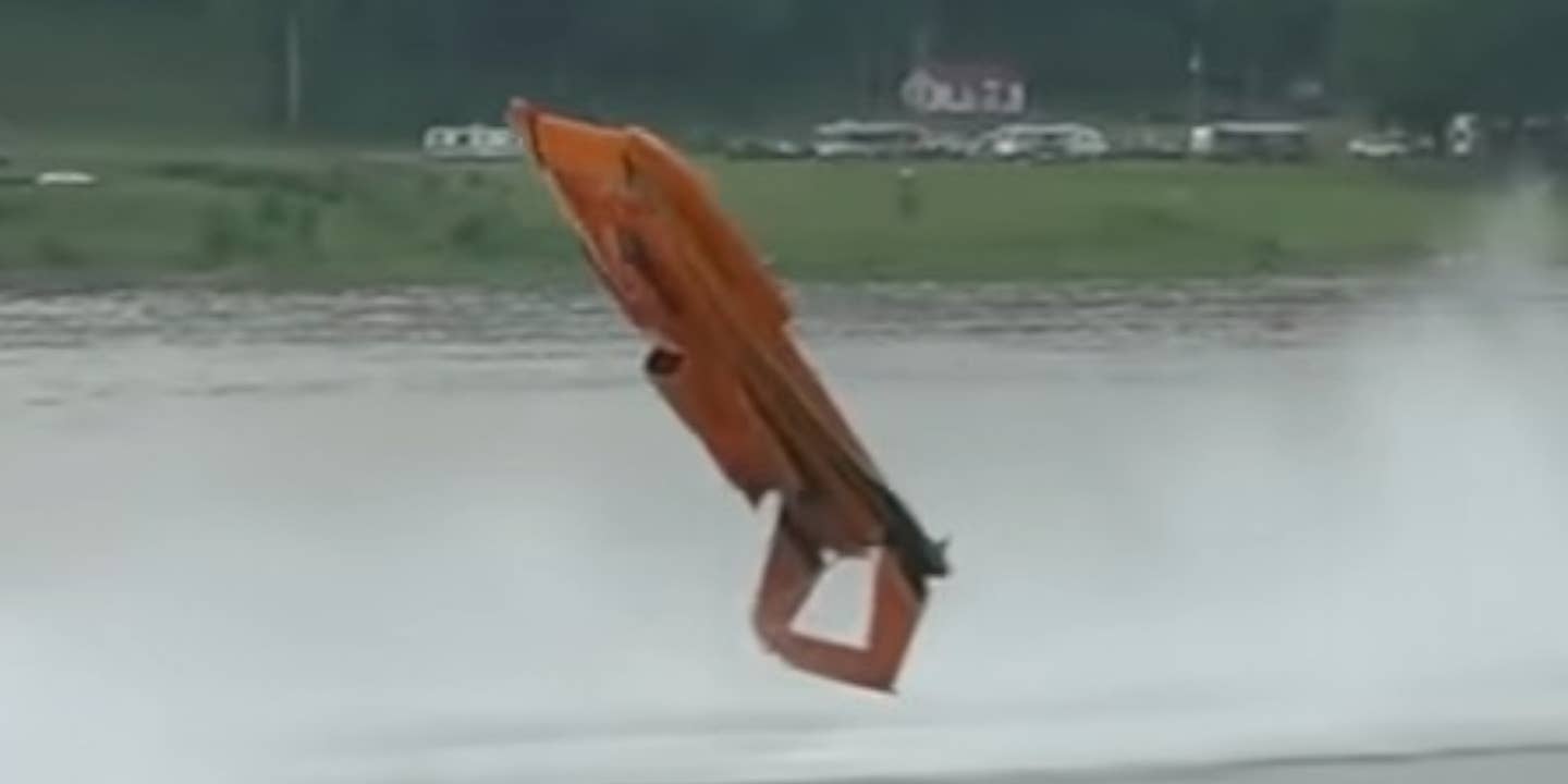 Hydroplane Race Boat Does a Full Backflip at 150 MPH, Averts Disaster